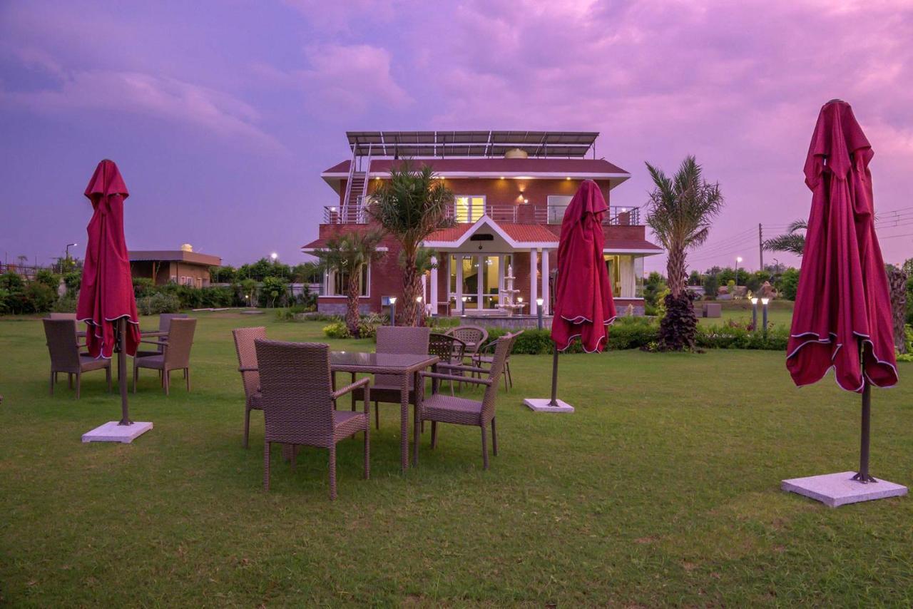Stayvista At Hillside Paradise Dhauj 외부 사진